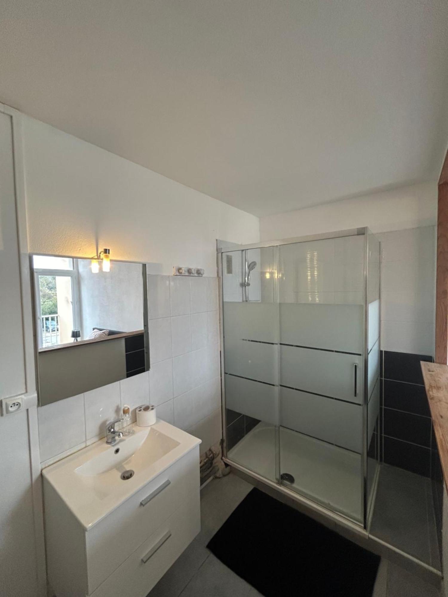 Appt 3Pieces Centre Ville بيسكاروس المظهر الخارجي الصورة